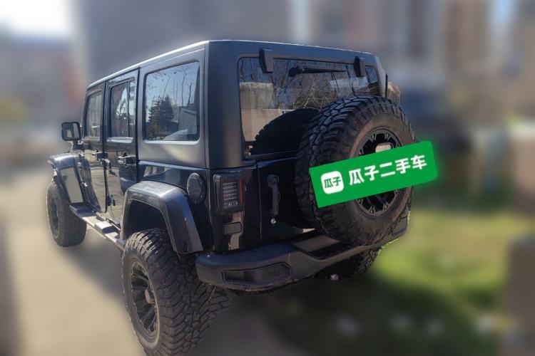 Used Jeep Wrangler 2014 3.0L Sahara Four-Door Edition Rear Left 45 Deg