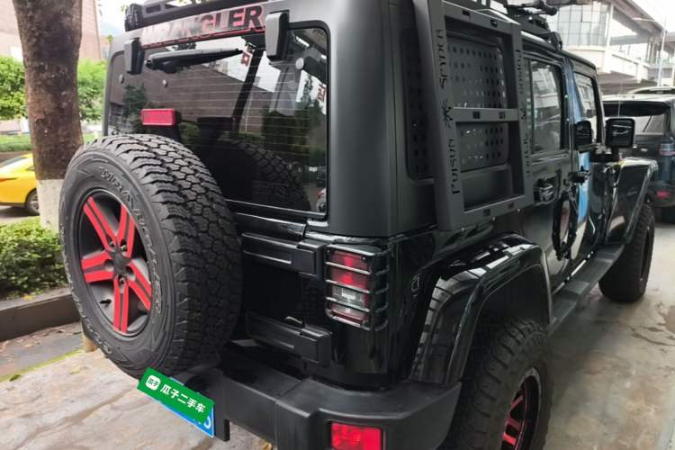 Used Jeep Wrangler 2014 3.0L Sahara Four-Door Edition Rear Right 45 Deg