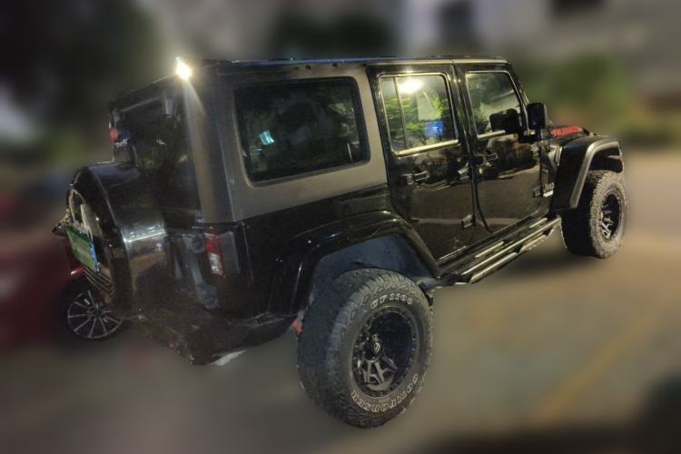 Used Jeep Wrangler 2014 3.0L Sahara Four-Door Edition Rear Right 45 Deg