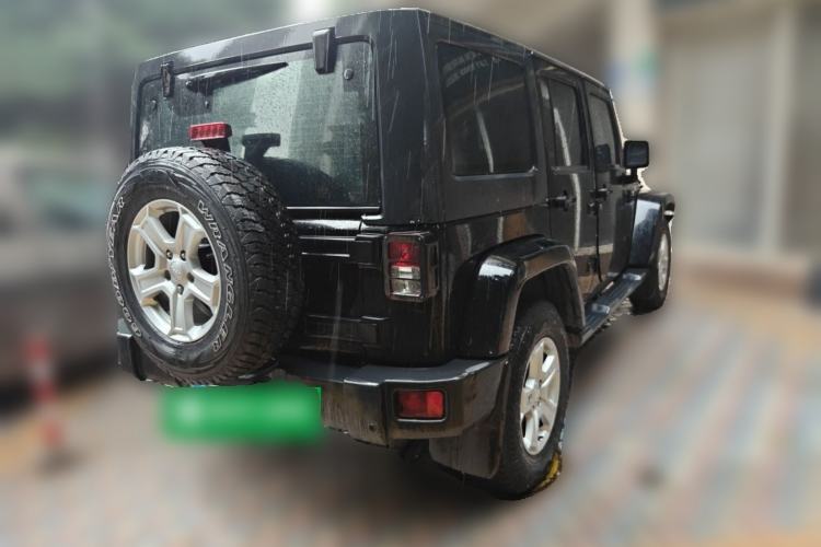 Used Jeep Wrangler 2014 2.8TD Sahara Four-Door Edition Rear Right 45 Deg