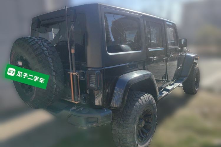 Used Jeep Wrangler 2014 3.0L Sahara Four-Door Edition Rear Right 45 Deg