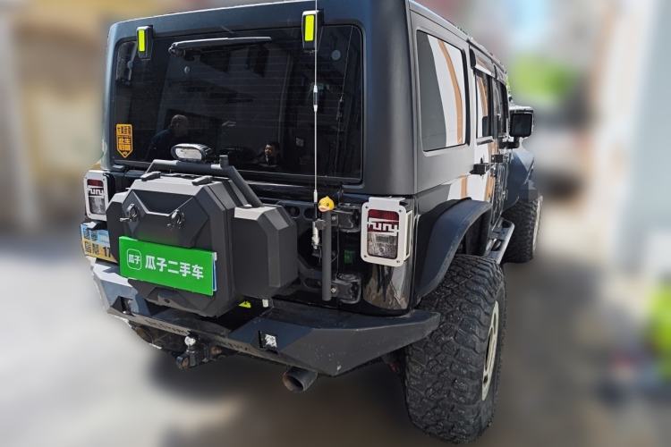Used Jeep Wrangler 2014 3.0L Sahara Four-Door Edition Rear Right 45 Deg