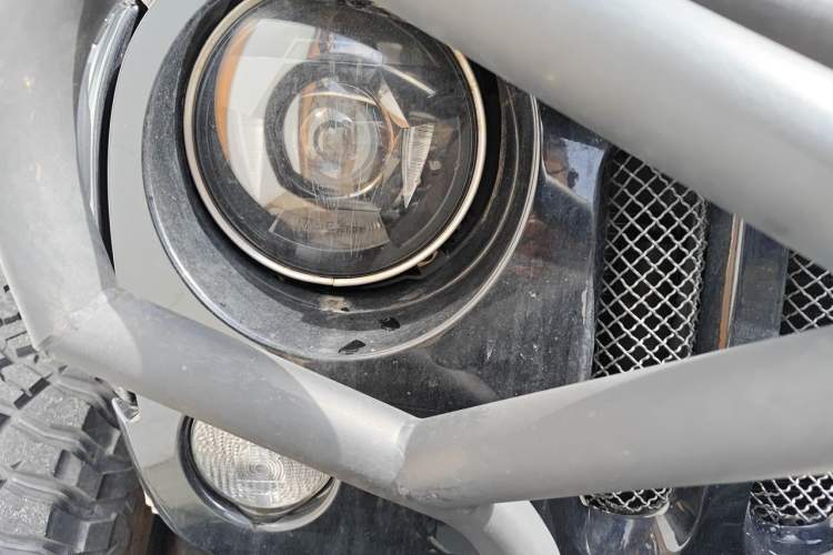 Used Jeep Wrangler 2014 3.0L Sahara Four-Door Edition Right Front Headlight
