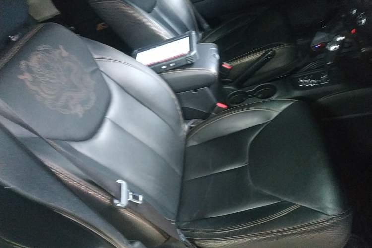 Used Jeep Wrangler 2014 3.6L Longteng Collection Edition Right Front Seat
