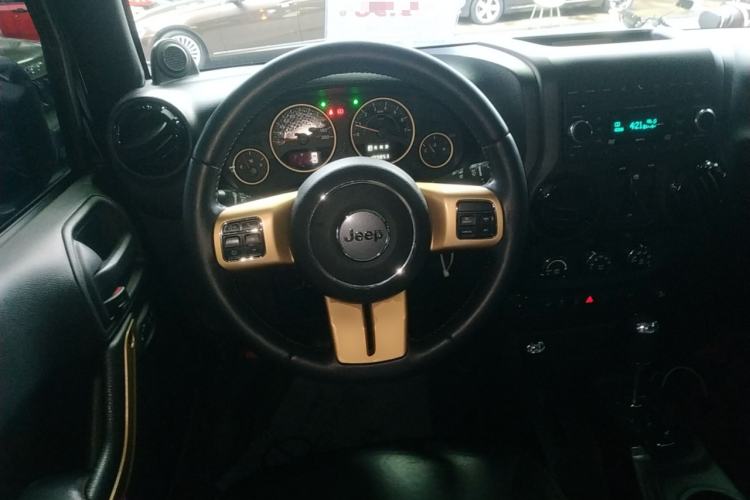 Used Jeep Wrangler 2014 3.6L Longteng Collection Edition Steering Wheel