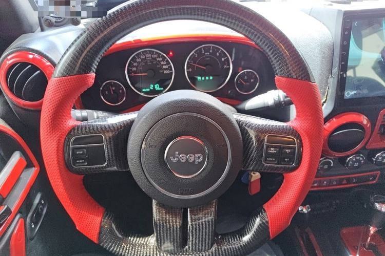 Used Jeep Wrangler 2014 3.0L Sahara Four-Door Edition Steering Wheel
