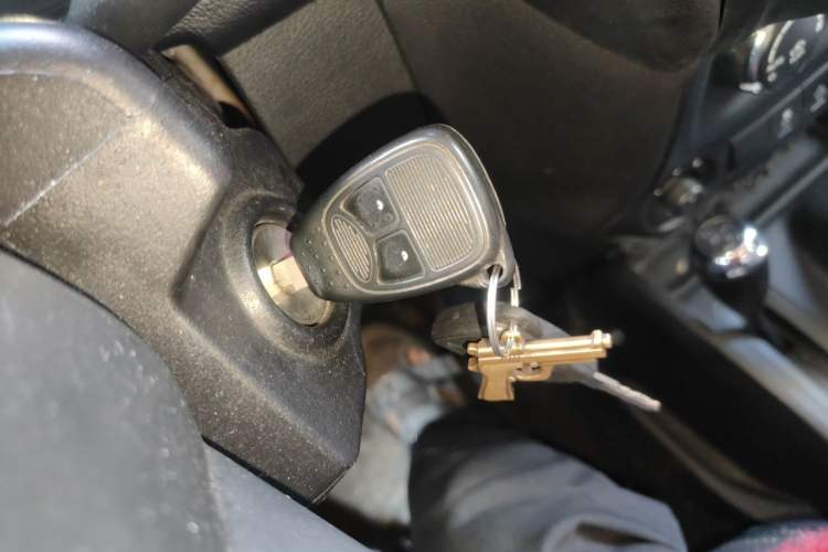 Used Jeep Wrangler 2014 2.8TD Sahara Four-Door Edition Vehicle Key