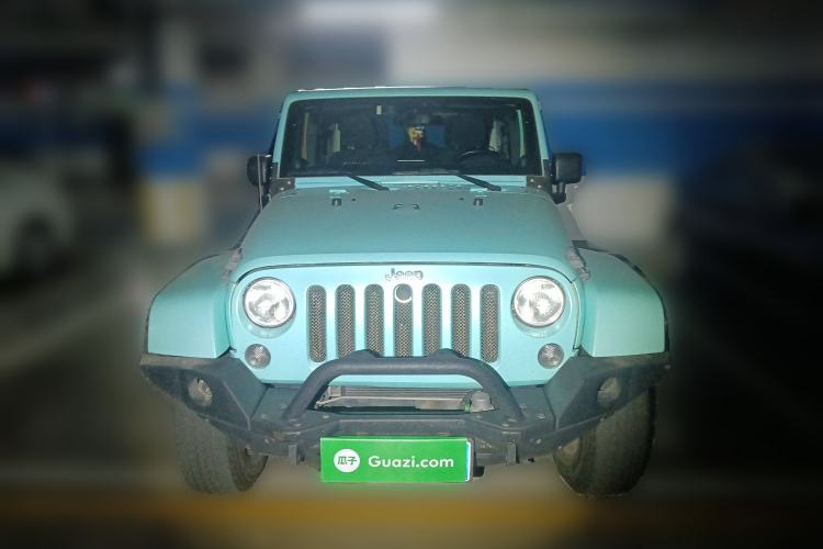 Used Jeep Wrangler 2014 3.0L Sahara Four-Door Edition Exterior 1