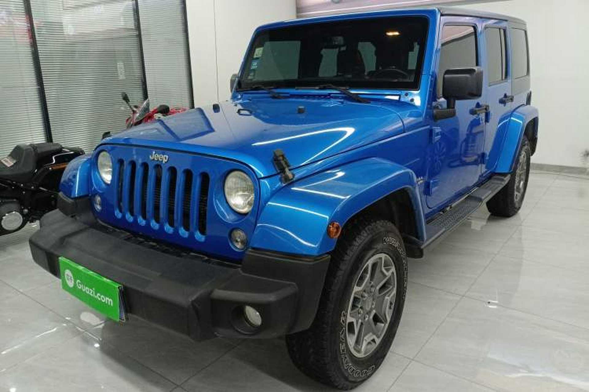 Used Jeep Wrangler 2014 3.0L Sahara Four-Door Edition Front Left 45 Deg
