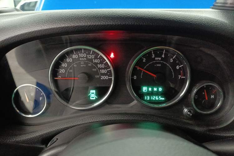Used Jeep Wrangler 2014 3.0L Sahara Four-Door Edition Instrument Cluster