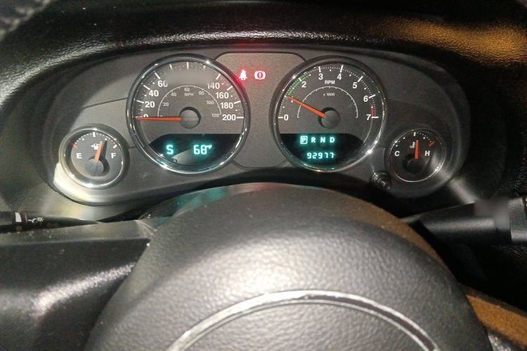 Used Jeep Wrangler 2014 3.0L Sahara Four-Door Edition Instrument Cluster