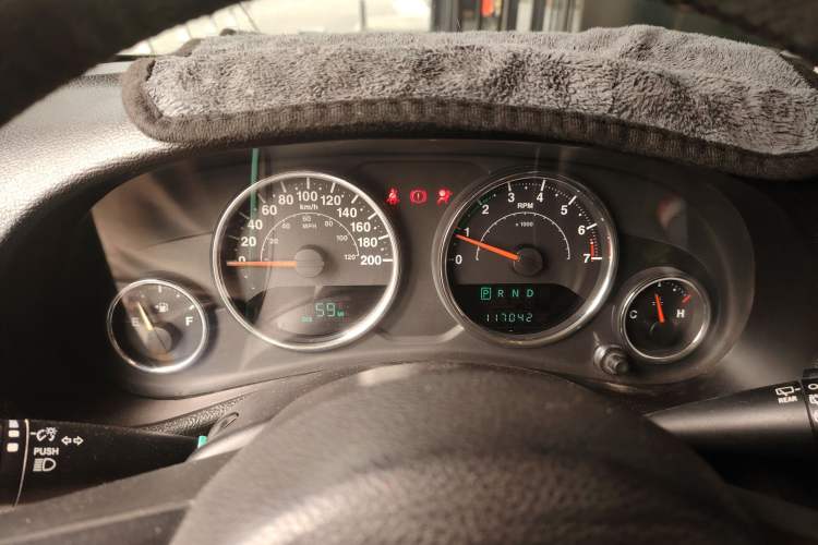 Used Jeep Wrangler 2014 3.0L Sahara Four-Door Edition Instrument Cluster