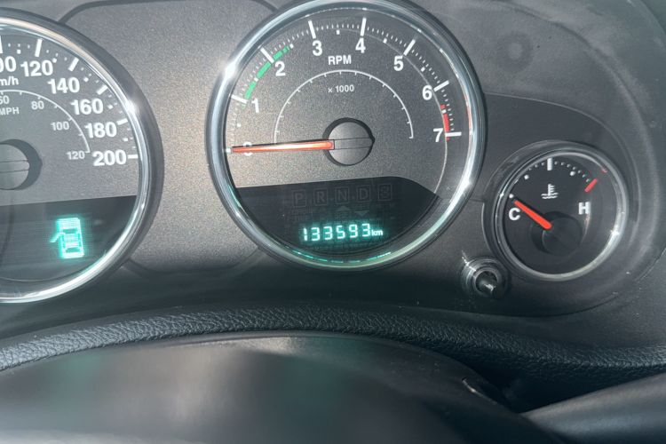 Used Jeep Wrangler 2014 3.0L Sahara Four-Door Edition Odometer Close Up