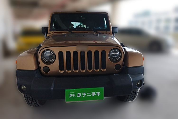 Used Jeep Wrangler 2014 3.0L Sahara Four-Door Edition Front