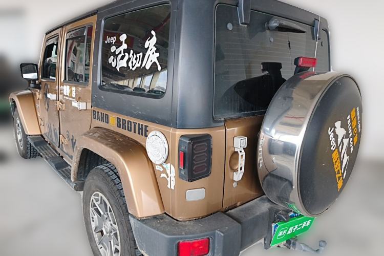 Used Jeep Wrangler 2014 3.0L Sahara Four-Door Edition Rear Left 45 Deg