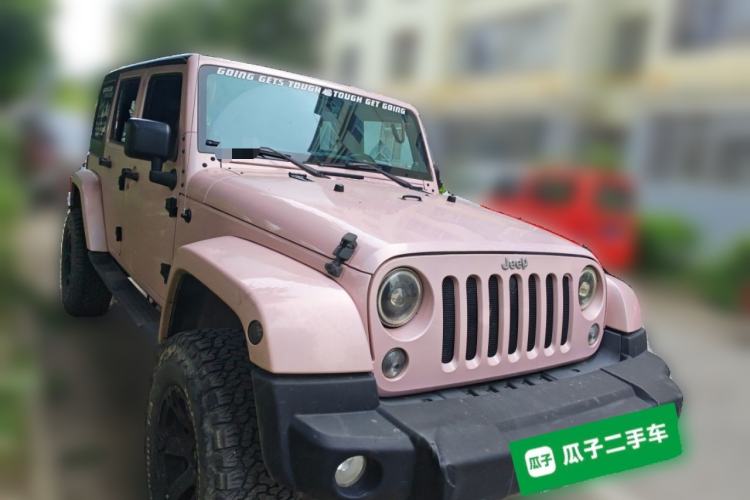 Used Jeep Wrangler 2014 3.0L Sahara Four-Door Edition Front Right 45 Deg