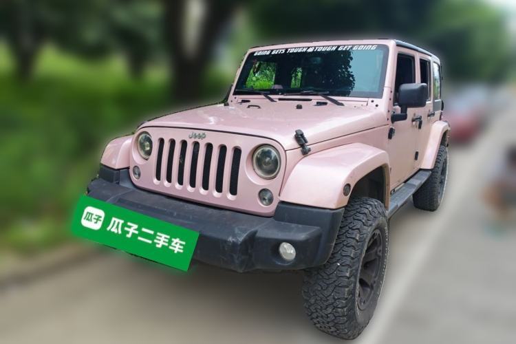 Used Jeep Wrangler 2014 3.0L Sahara Four-Door Edition Guazi used car, China used car export, Used car for sale, Used  cars, Cheapest cars for sale