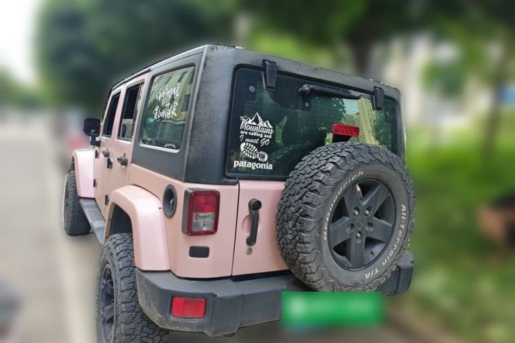 Used Jeep Wrangler 2014 3.0L Sahara Four-Door Edition Rear Left 45 Deg
