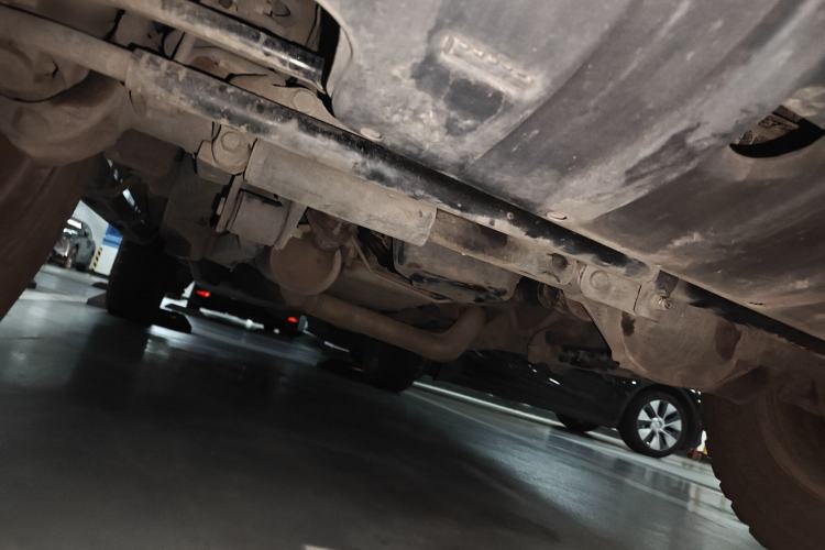 Used Jeep Wrangler 2014 2.8TD Sahara Four-Door Edition Chassis Front