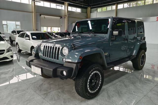 Used Jeep Wrangler 2014 2.8TD Sahara Four-Door Edition