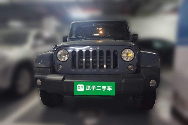 Used Jeep Wrangler 2014 2.8TD Sahara Four-Door Edition Front