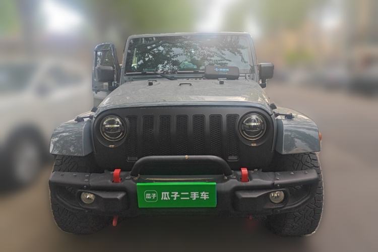Used Jeep Wrangler 2014 2.8TD Sahara Four-Door Edition Front