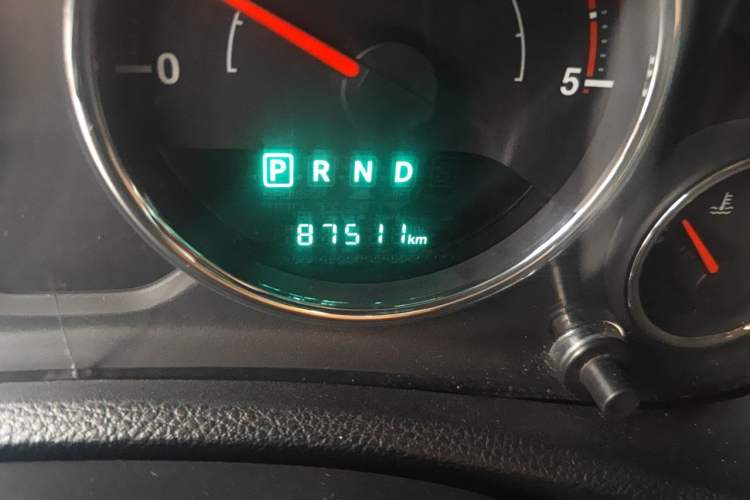 Used Jeep Wrangler 2014 2.8TD Sahara Four-Door Edition Odometer Close Up