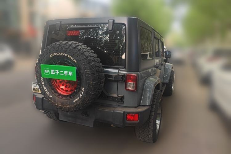 Used Jeep Wrangler 2014 2.8TD Sahara Four-Door Edition Rear Right 45 Deg