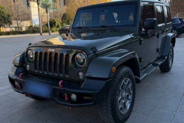 Used Jeep Wrangler 2014 3.0L Sahara Four-Door Edition