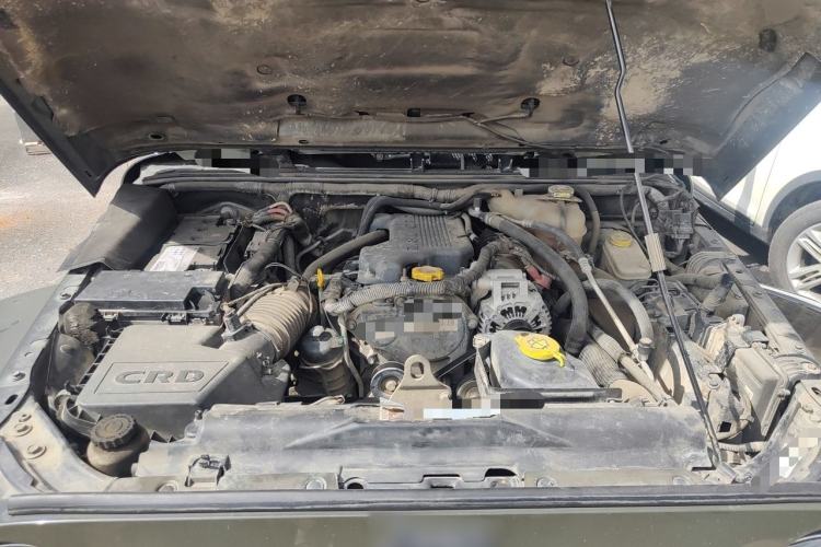 Used Jeep Wrangler 2014 2.8TD Sahara Four-Door Edition Engine Bay