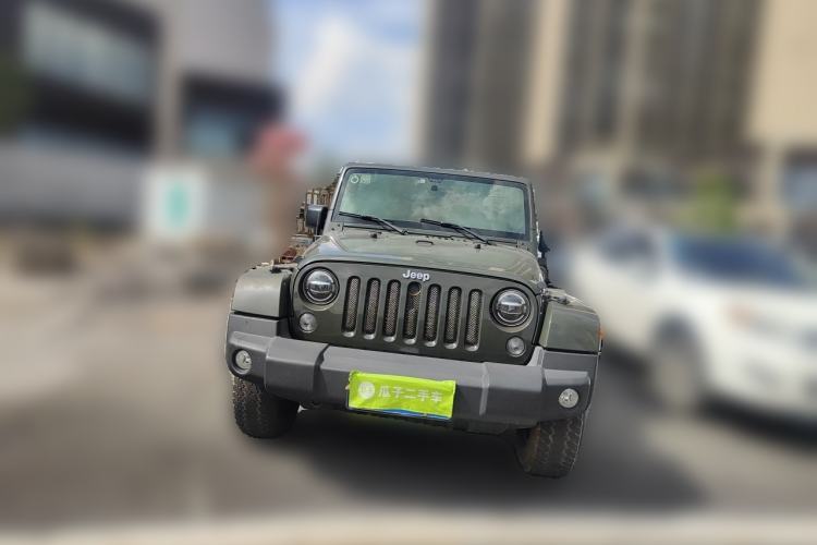 Used Jeep Wrangler 2014 2.8TD Sahara Four-Door Edition Front