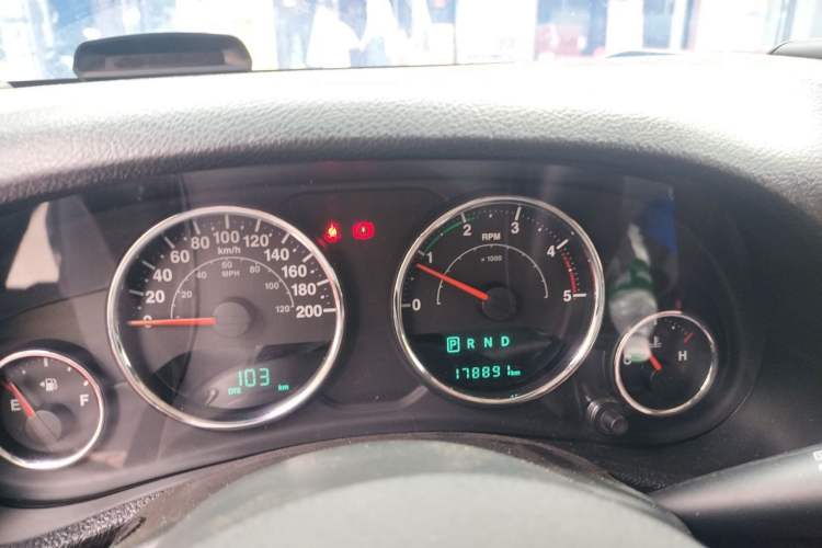 Used Jeep Wrangler 2014 2.8TD Sahara Four-Door Edition Instrument Cluster