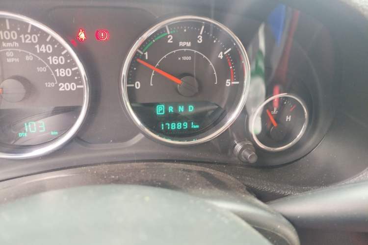 Used Jeep Wrangler 2014 2.8TD Sahara Four-Door Edition Odometer Close Up
