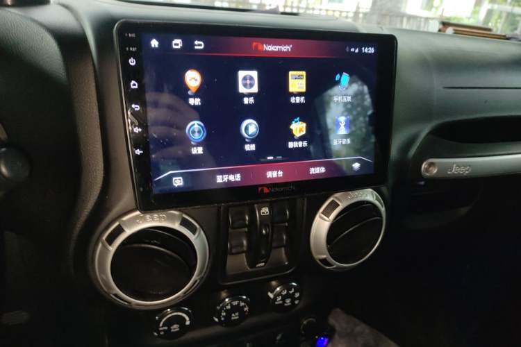 Used Jeep Wrangler 2014 3.0L Sahara Four-Door Edition Audio And AC Panel