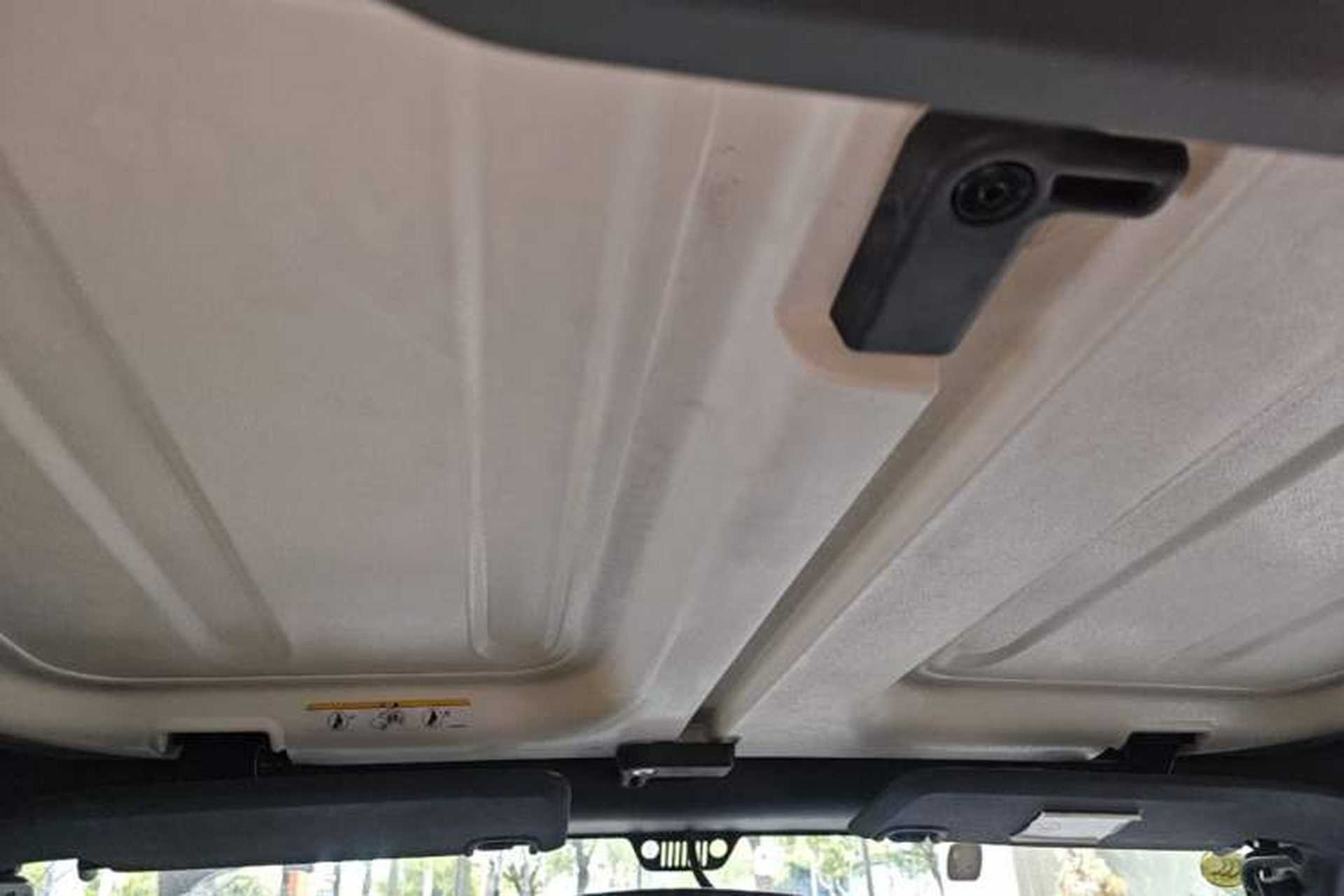 Used Jeep Wrangler 2014 2.8TD Sahara Four-Door Edition Headliner
