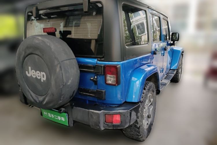 Used Jeep Wrangler 2014 3.0L Sahara Four-Door Edition Rear Right 45 Deg