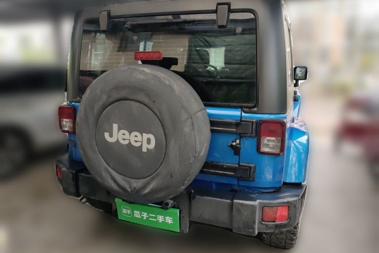 Used Jeep Wrangler 2014 3.0L Sahara Four-Door Edition Rear