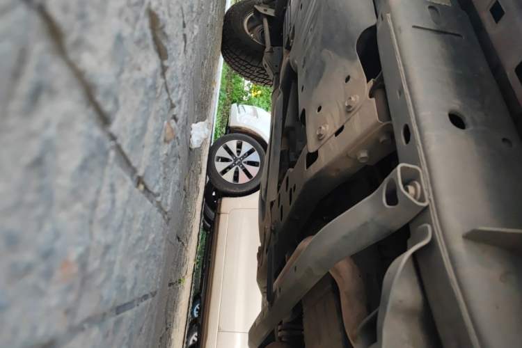 Used Jeep Wrangler 2014 3.0L Sahara Four-Door Edition Chassis Front Right