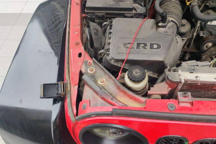 Used Jeep Wrangler 2014 2.8TD Sahara Four-Door Edition Engine Bay Right