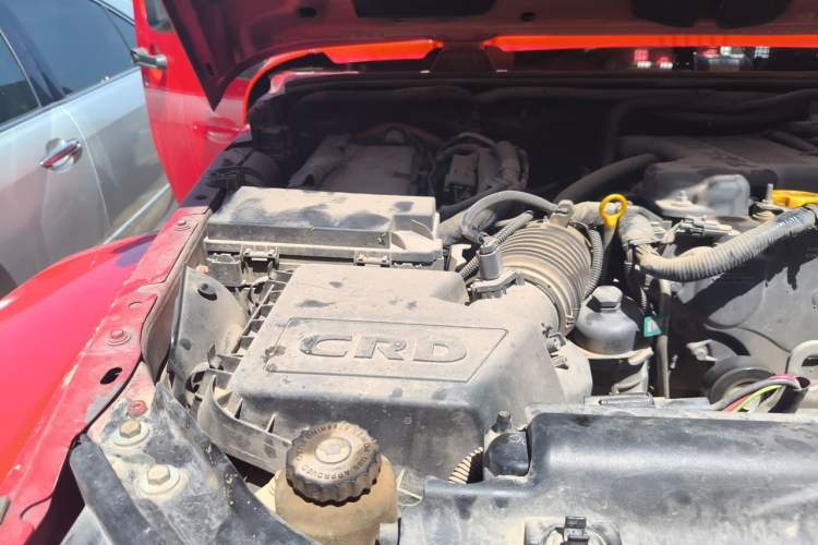 Used Jeep Wrangler 2014 2.8TD Sahara Four-Door Edition Engine Bay Right