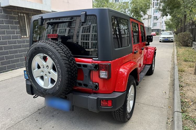 Used Jeep Wrangler 2014 3.0L Sahara Four-Door Edition Exterior 1