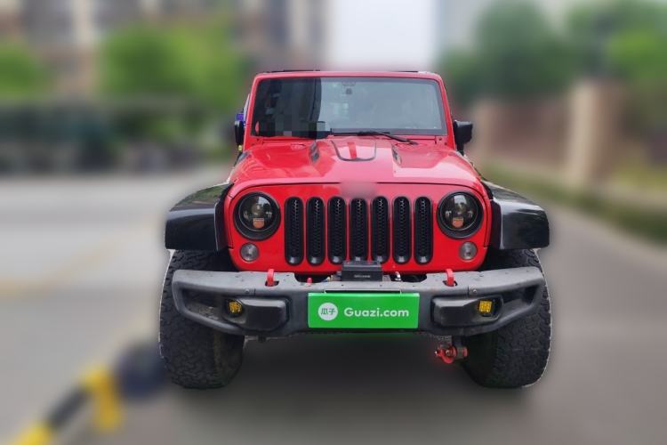 Used Jeep Wrangler 2014 2.8TD Sahara Four-Door Edition Front