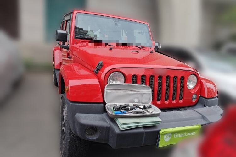 Used Jeep Wrangler 2014 2.8TD Sahara Four-Door Edition Front