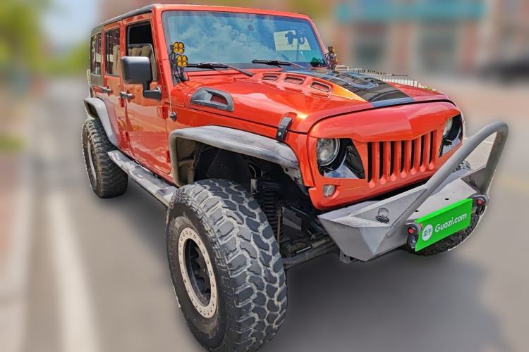 Used Jeep Wrangler 2014 3.0L Sahara Four-Door Edition Front Right 45 Deg