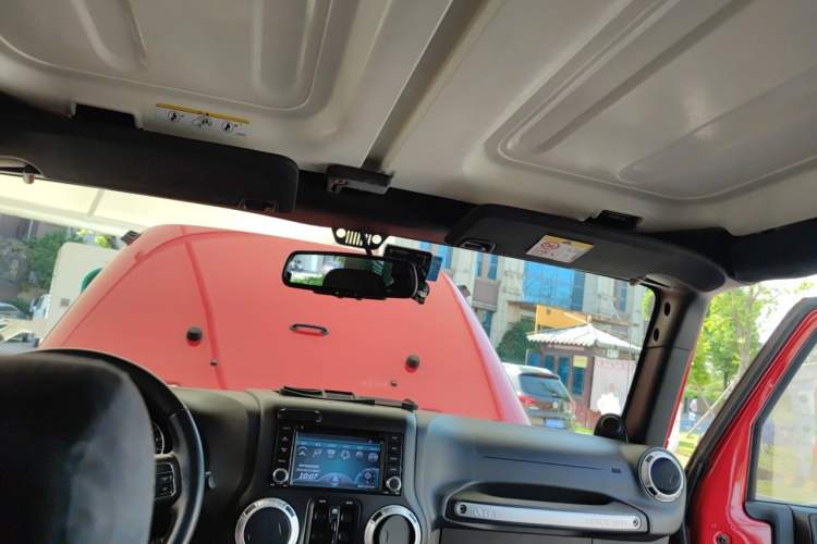 Used Jeep Wrangler 2014 3.0L Sahara Four-Door Edition Headliner