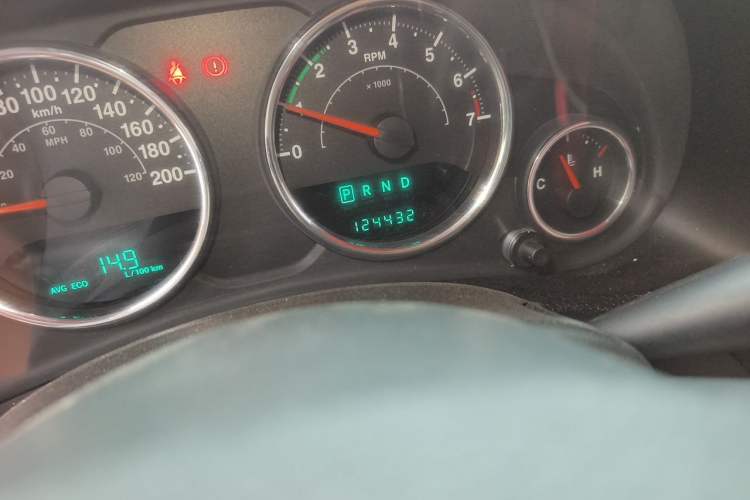 Used Jeep Wrangler 2014 3.0L Sahara Four-Door Edition Odometer Close Up