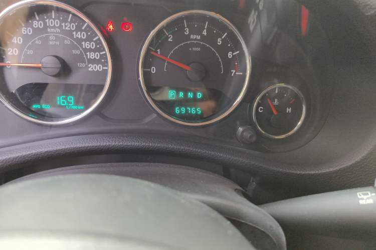 Used Jeep Wrangler 2014 3.0L Sahara Four-Door Edition Odometer Close Up