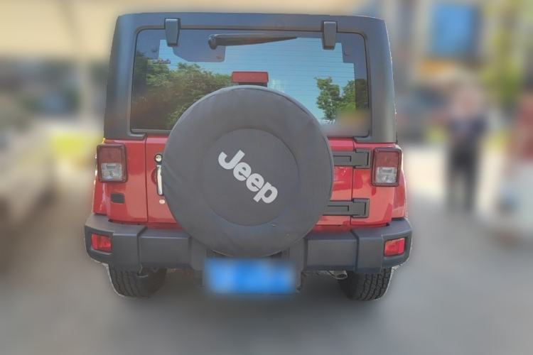 Used Jeep Wrangler 2014 3.0L Sahara Four-Door Edition Rear