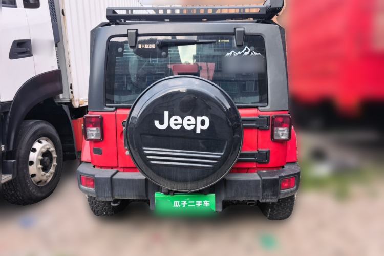 Used Jeep Wrangler 2014 3.0L Sahara Four-Door Edition Rear