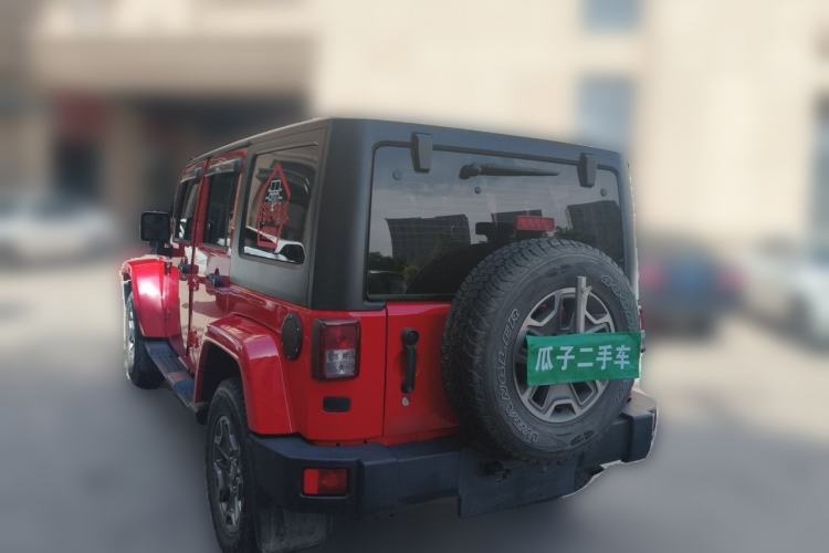 Used Jeep Wrangler 2014 2.8TD Sahara Four-Door Edition Rear Left 45 Deg